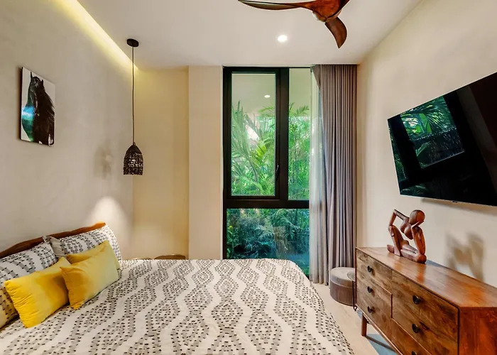 Modern Retreat With Private Garden And Jacuzzi Tulum